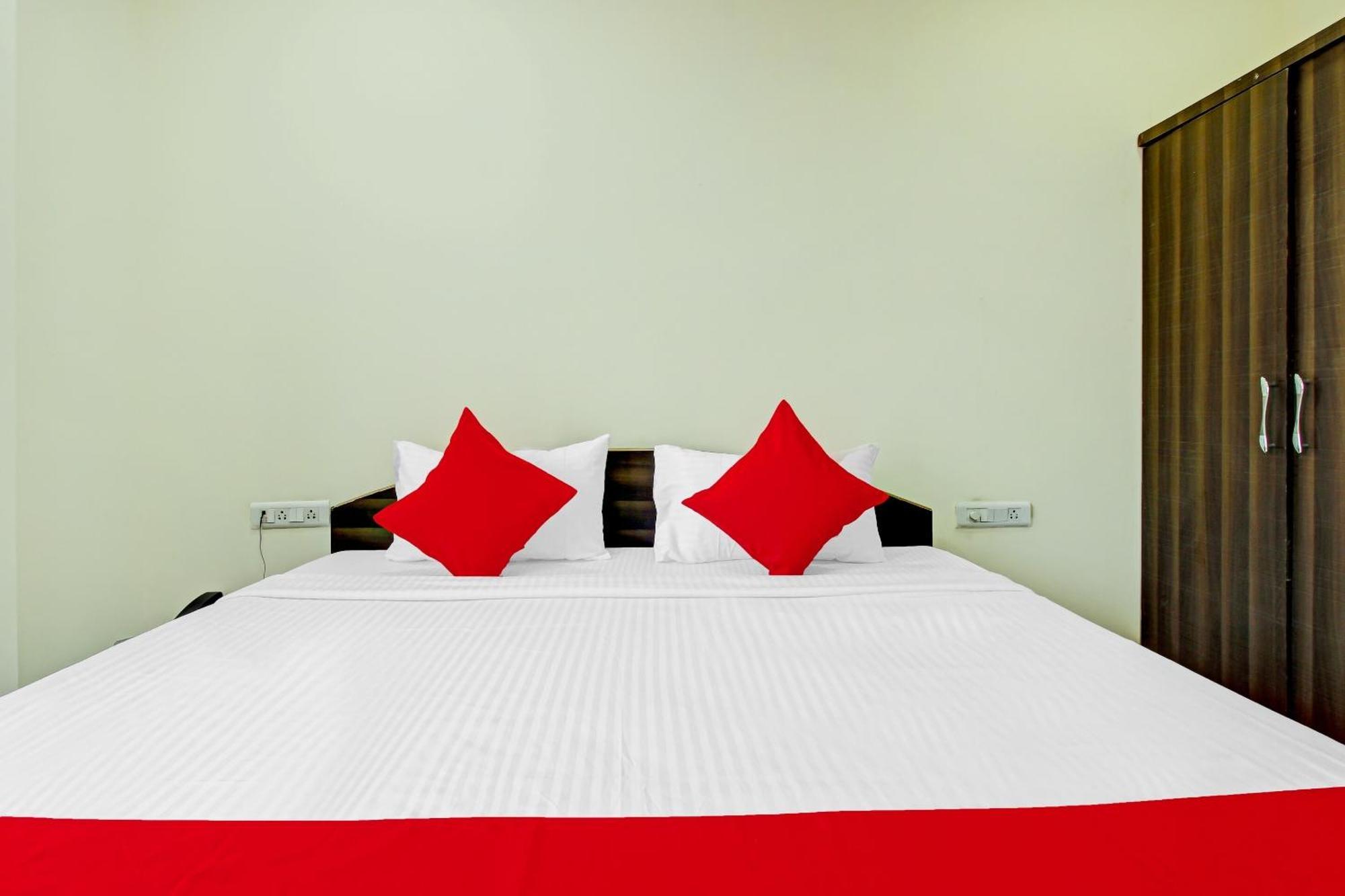 Hotel O Adhin Residency Hyderabad Exterior photo